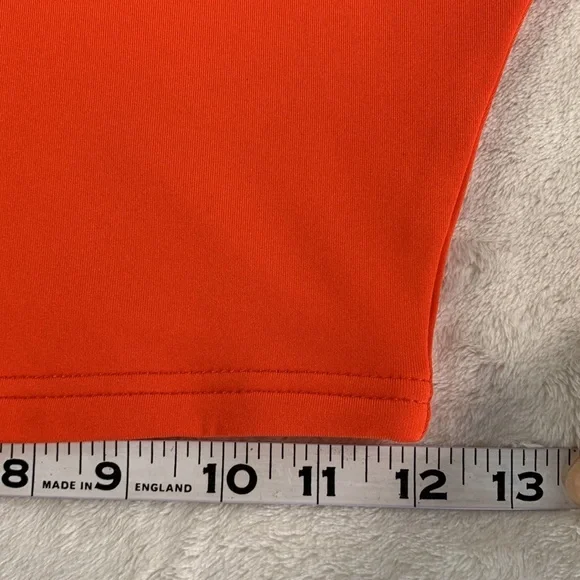 Scoop Neck Long Sleeve Crop Top - Picture 8 of 10